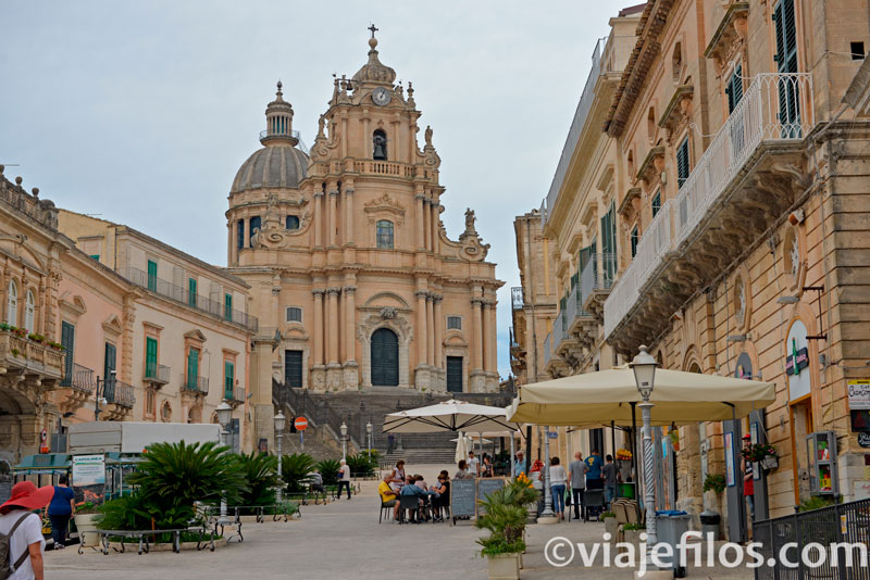 Catedral de San Jorge de Ragusa, escala básica de un viaje a Sicilia en coche