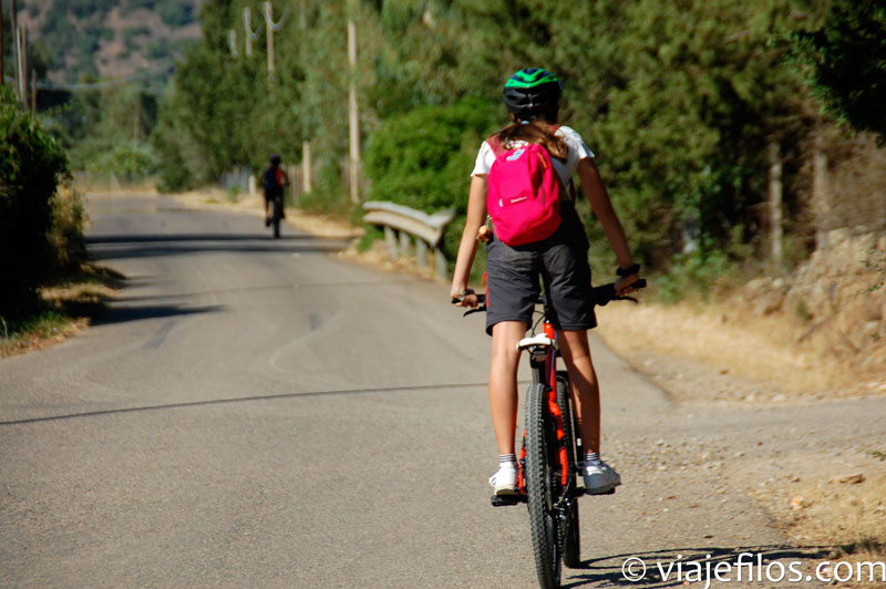 Un recorrido en bici es una buena actividad para disfrutar del sur de Cerdeña