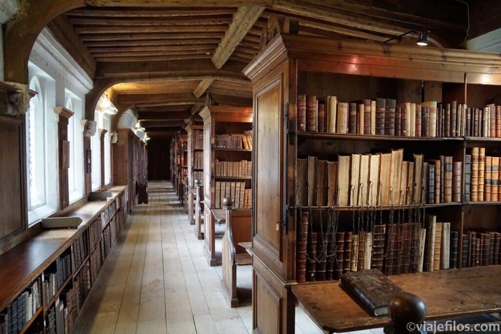 Biblioteca de la catedral de Wells, una de las más importantes del Medievo en Inglaterra