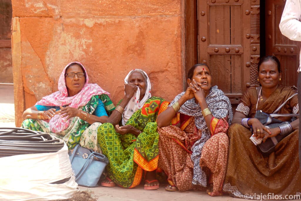 La simpatía de las mujeres indías