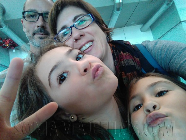 Aeropuerto Dubai 1. El viaje con niñas a Emiratos