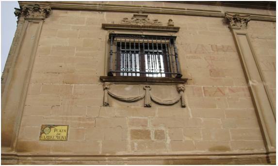 Plaza Vazquez de Molina 1